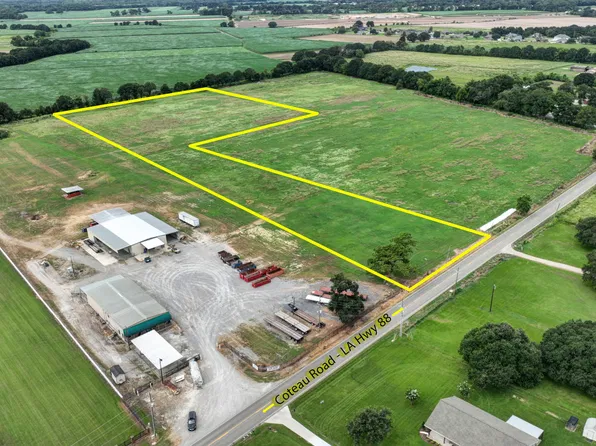 3909 Coteau Rd, New Iberia, LA 70560