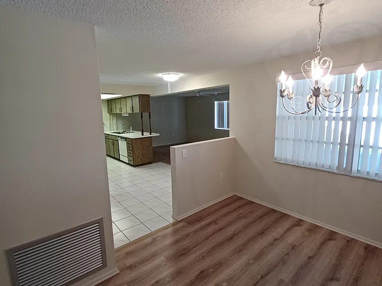 6437 Limerick Ave — Photo 14