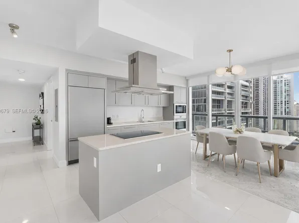 485 Brickell Ave APT 2210, Miami, FL 33131