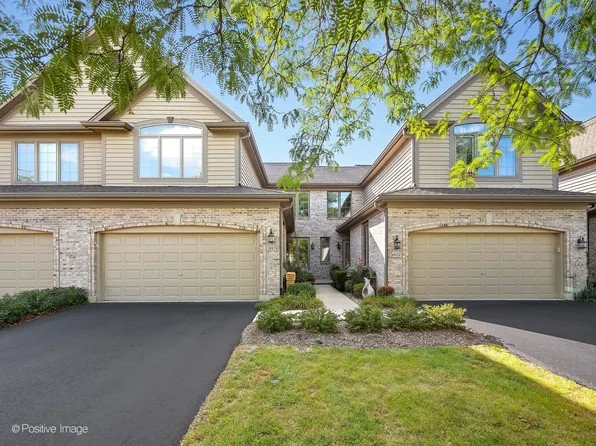 26W176 Klein Creek Dr, Winfield, IL 60190