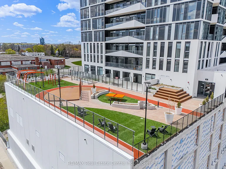 25 Wellington St S #3103 — Photo 31