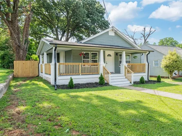 2933 N Glenn Ave, Winston Salem, NC 27105