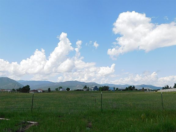 5th image of 7043 Grass Valley Dr