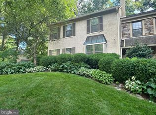 801 Weatherstone Dr, Paoli, PA 19301