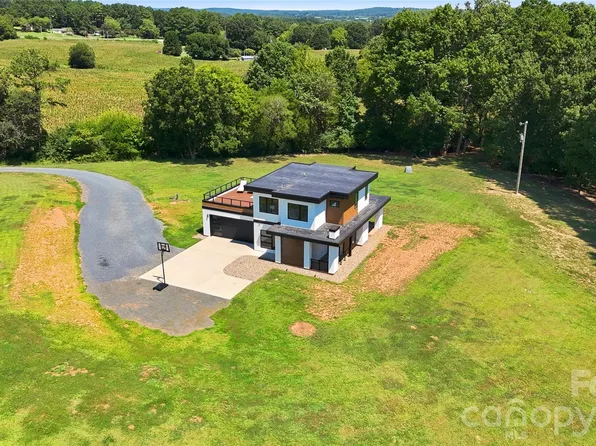 32492 Hugh Rd, Albemarle, NC 28001