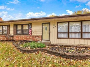 20 Pines Dr, Saint Peters, MO