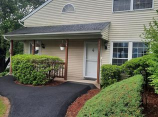 1502 Evergreen Ct, Highland Mills, NY 10930