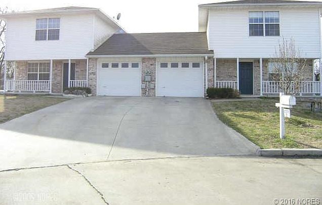 1st image of 1009 W Will Rogers Ct