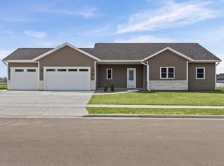 1222 Leo DRIVE, Holmen, WI 54636