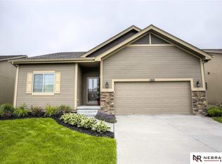 4668 N 166th St, Omaha, NE 68116