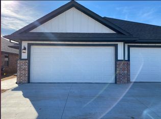 10920 NW 119th St, Yukon, OK 73099