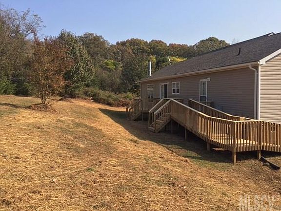 4th image of 932 Eastern Ridge Dr