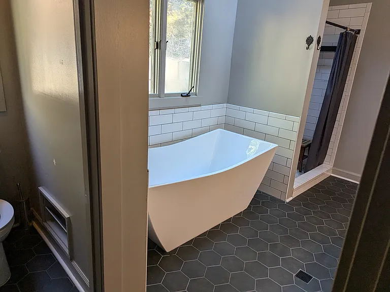 505 Winding Way — Photo 4
