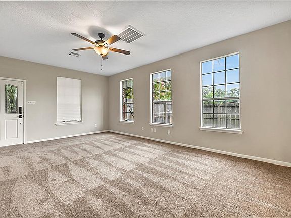 4th image of 12303 Lusterleaf Dr