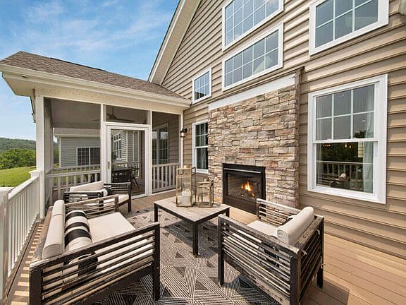 The Franklin Model Patio