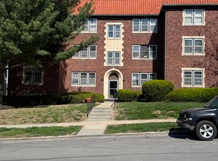 211 S 37th St APT 204, Omaha, NE 68131