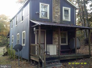 53 Log House Ln, Ickesburg, PA 17037