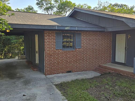 3rd image of 2049 Manson Rd