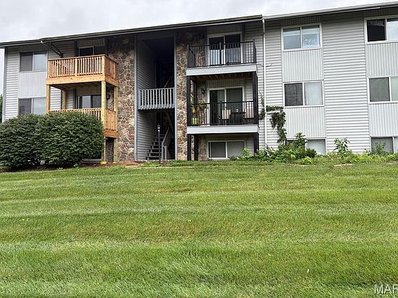 2nd image of 1812 Gascony Parc Dr #1812