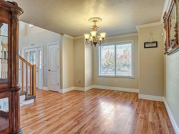 5th image of 12106 S Shannel Cir