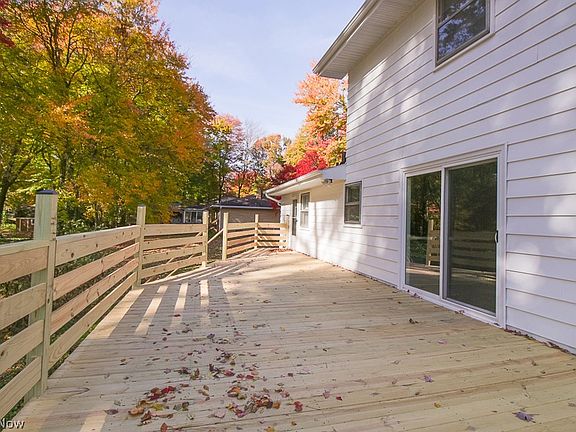 5th image of 192 Forestwood Dr