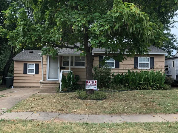 209 W 9th St, Edmond, OK 73003