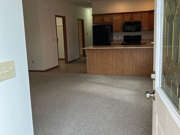 2nd image of 1023 Laurel Tree Ct APT D