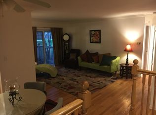7924 Woodlyn Dr APT 202, Woodridge, IL 60517