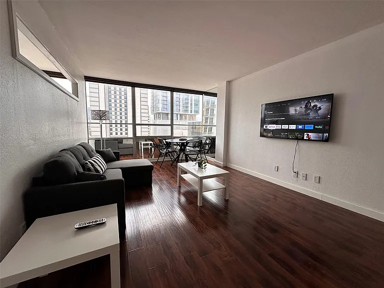 1800 Lavaca St #A-702 — Photo 9