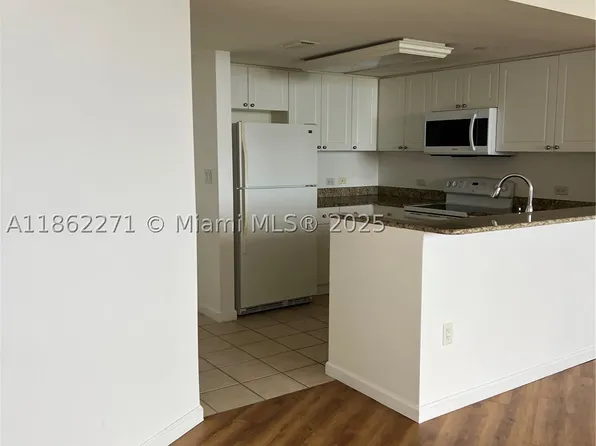 19501 W Country Club #1411, Aventura, FL 33180