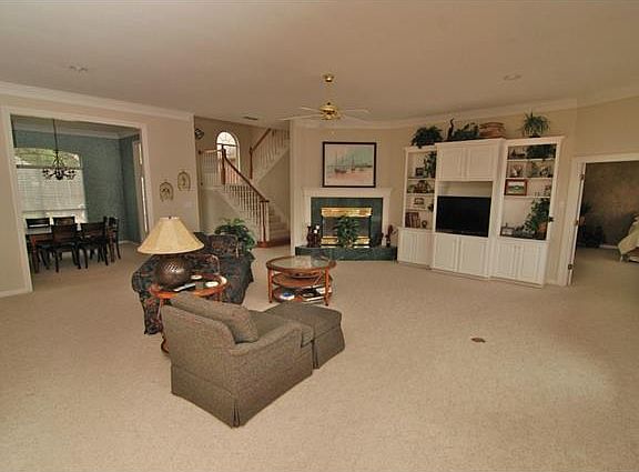 5th image of 7005 Trail Bluff Ct