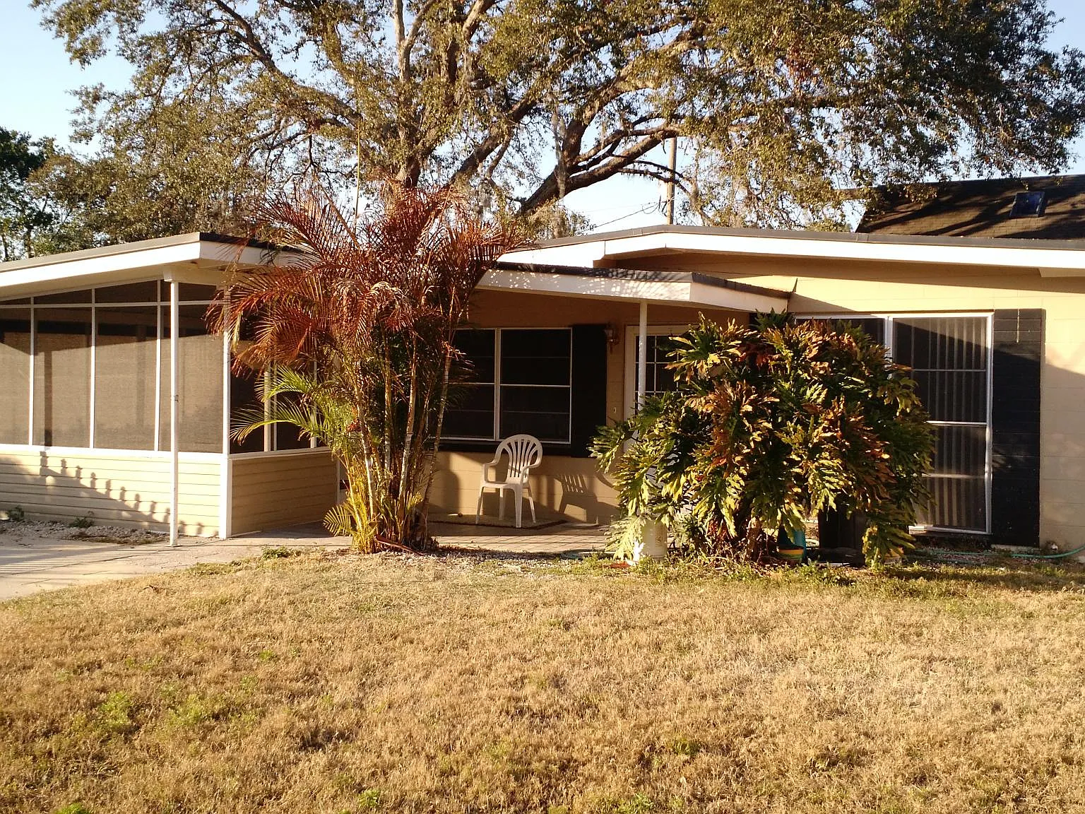 2303 pembrook Dr — Photo 1