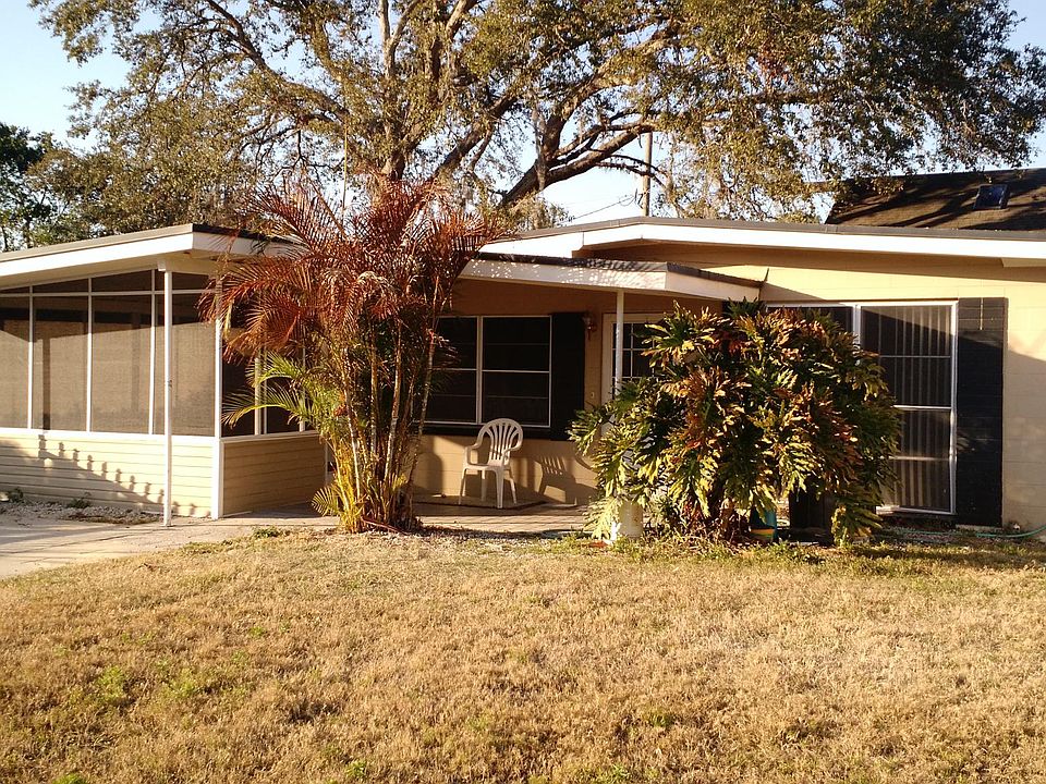 1st image of 2303 Pembrook Dr
