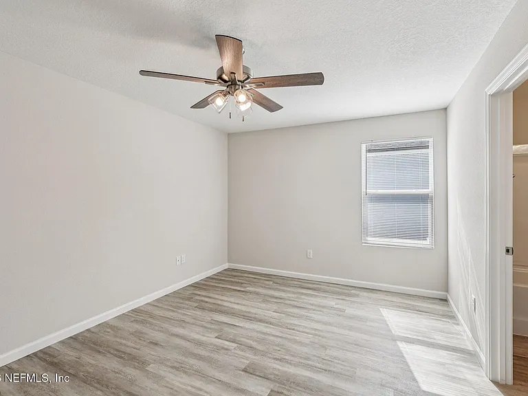 5453 Wabash Blvd — Photo 23