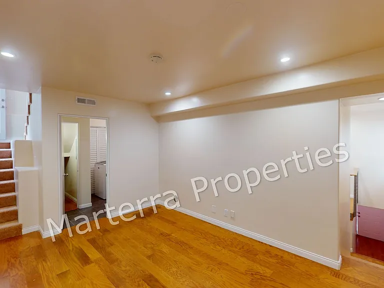 3604 Manhattan Ave — Photo 25