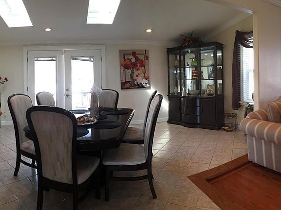 3rd image of 808 Bermuda Dr