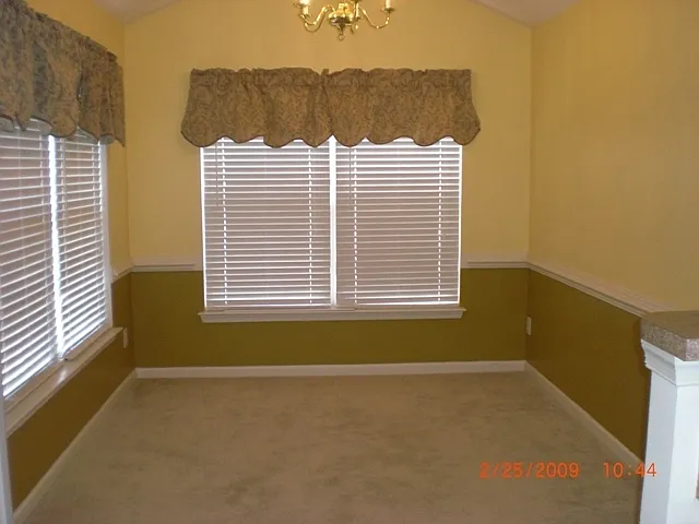 2409 Old Greenbrier Rd — Photo 7