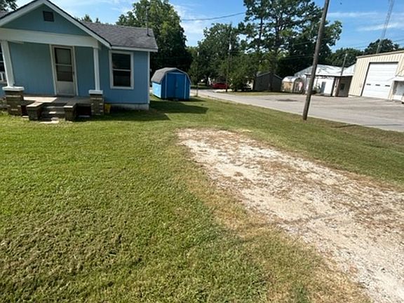 3rd image of 200 E Bean St