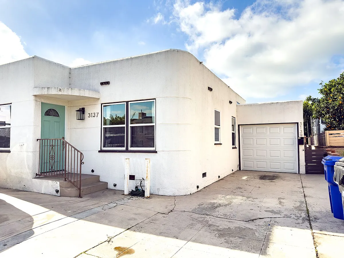Building Photo - 3137-3139 Nimitz Blvd