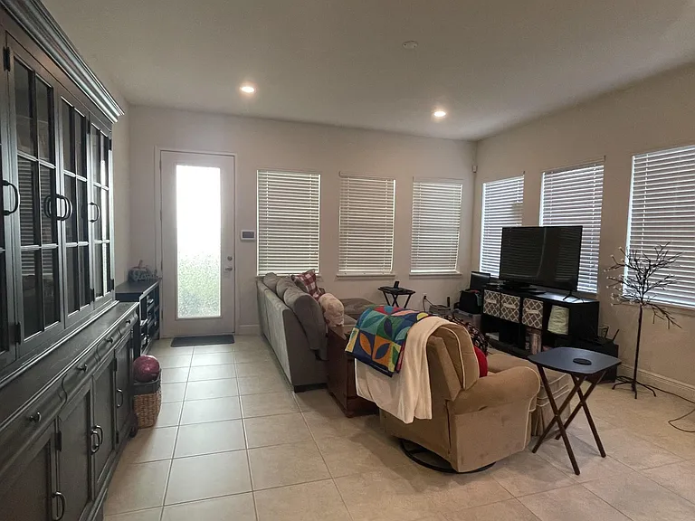 13318 Beebe Aly — Photo 7