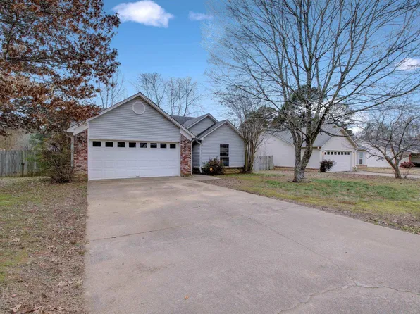 1003 Latigo Trl, Jacksonville, AR 72076