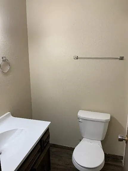 715 Ridgeview Rd — Photo 3