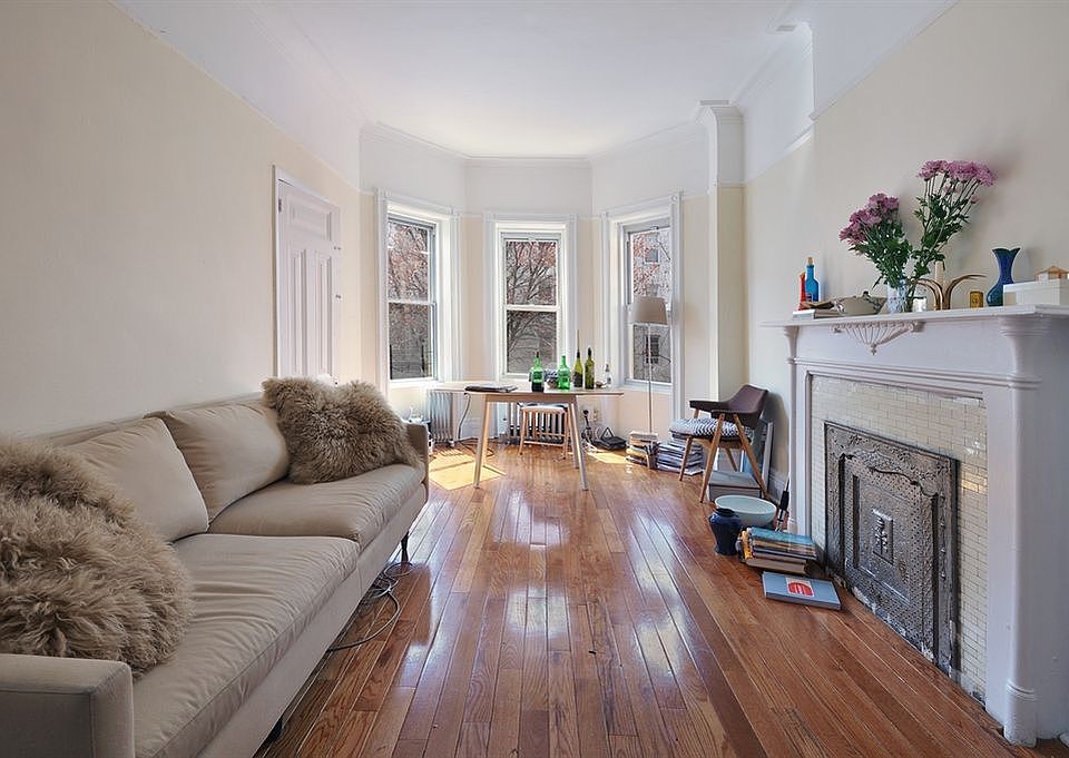 1st image of 1134 Bergen St #3