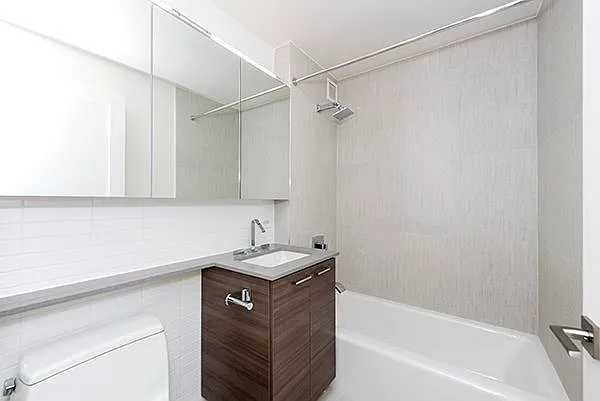 240 E 86th St #23D — Photo 7