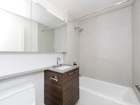 240 East 86th Street image 4 of 13