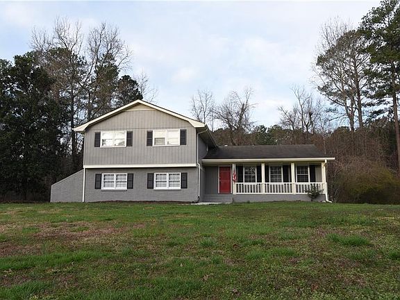 2nd image of 3605 Sandhill Dr SE