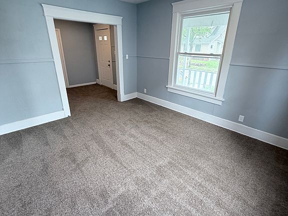 2nd image of 1240 Oxford Ave NW