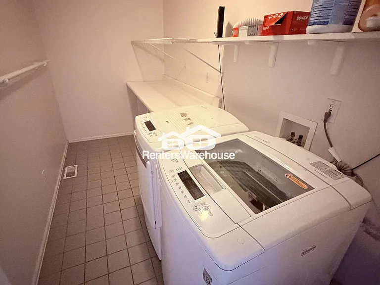 2555 S 400 E — Photo 21