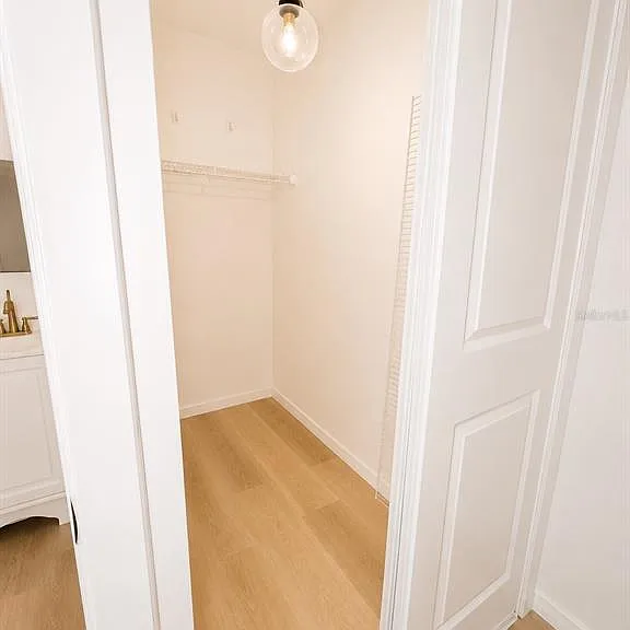 2827 S Park Ave — Photo 5
