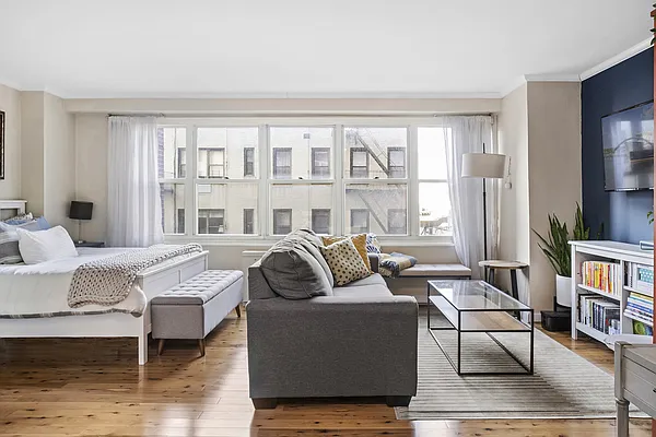363 East 76th Street #7K in Lenox Hill, Manhattan | StreetEasy